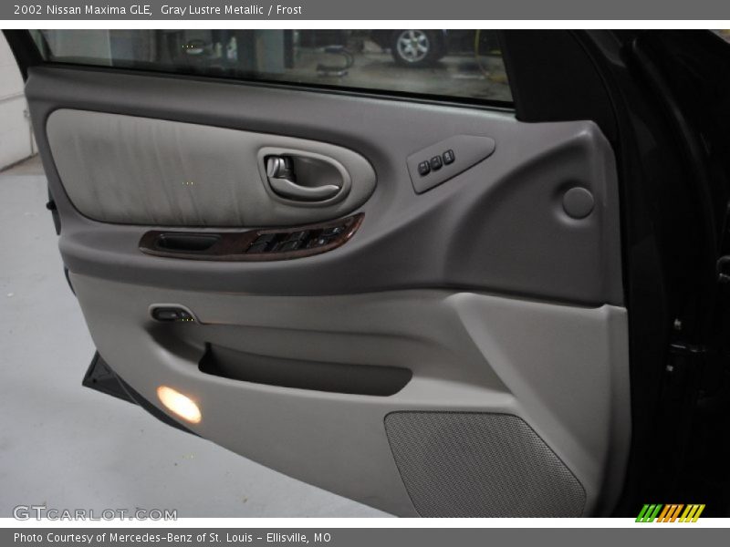 Gray Lustre Metallic / Frost 2002 Nissan Maxima GLE