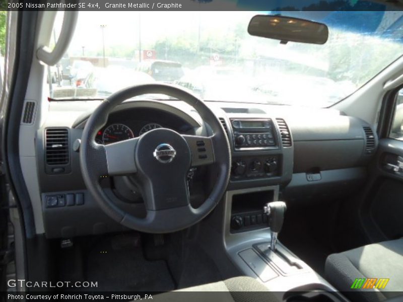 Granite Metallic / Graphite 2005 Nissan Pathfinder SE 4x4