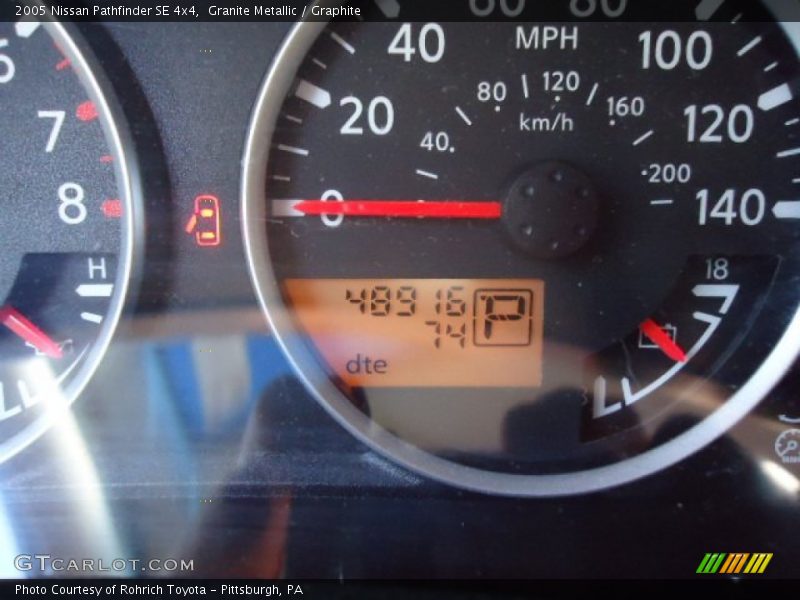 Granite Metallic / Graphite 2005 Nissan Pathfinder SE 4x4