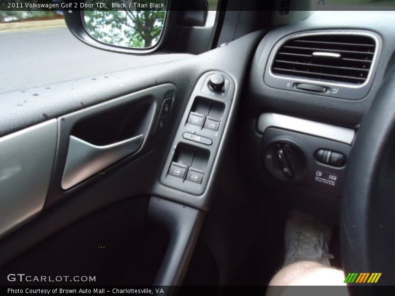 Black / Titan Black 2011 Volkswagen Golf 2 Door TDI