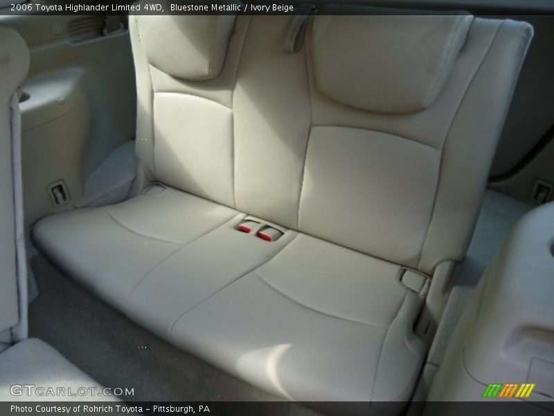 Bluestone Metallic / Ivory Beige 2006 Toyota Highlander Limited 4WD