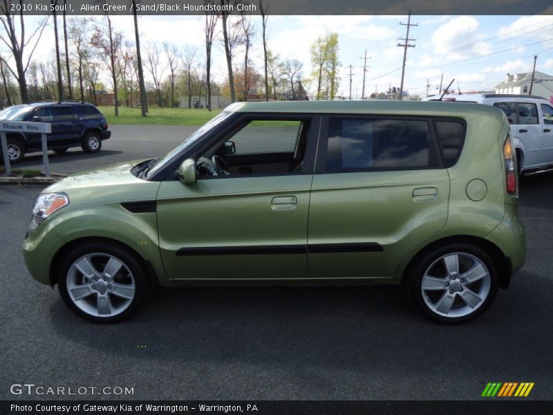 Alien Green / Sand/Black Houndstooth Cloth 2010 Kia Soul !