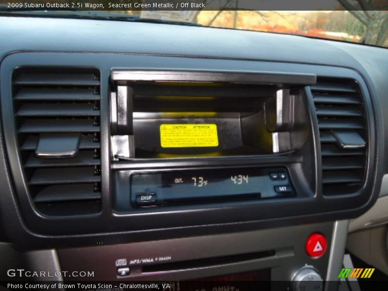 Seacrest Green Metallic / Off Black 2009 Subaru Outback 2.5i Wagon
