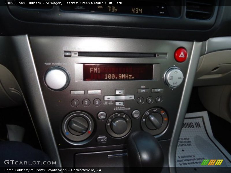 Seacrest Green Metallic / Off Black 2009 Subaru Outback 2.5i Wagon