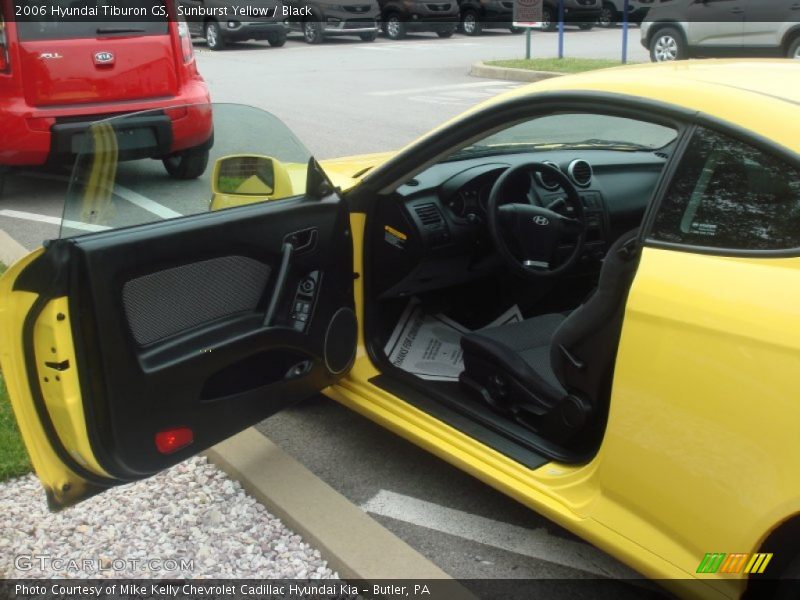 Sunburst Yellow / Black 2006 Hyundai Tiburon GS