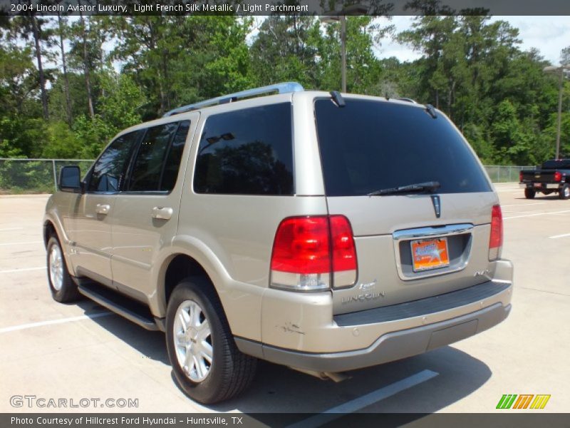 Light French Silk Metallic / Light Parchment 2004 Lincoln Aviator Luxury