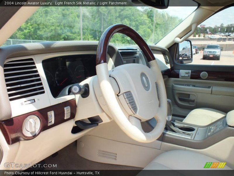 Light French Silk Metallic / Light Parchment 2004 Lincoln Aviator Luxury