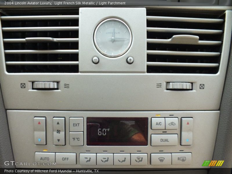 Light French Silk Metallic / Light Parchment 2004 Lincoln Aviator Luxury