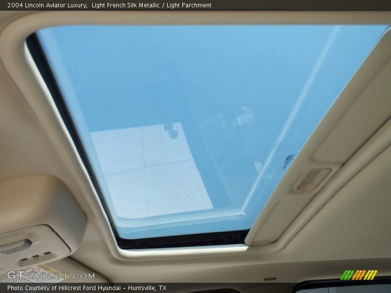 Light French Silk Metallic / Light Parchment 2004 Lincoln Aviator Luxury