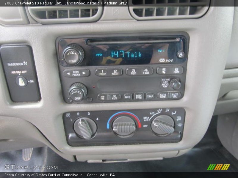 Sandalwood Metallic / Medium Gray 2003 Chevrolet S10 Regular Cab