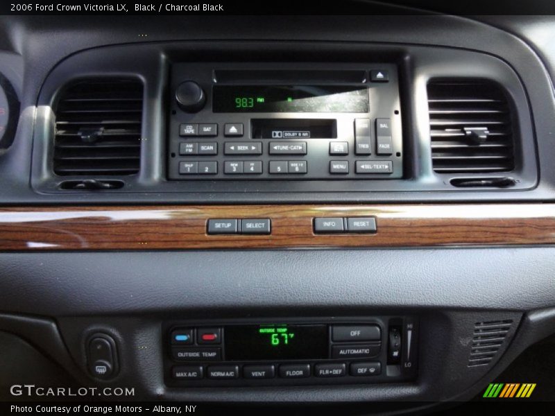 Black / Charcoal Black 2006 Ford Crown Victoria LX