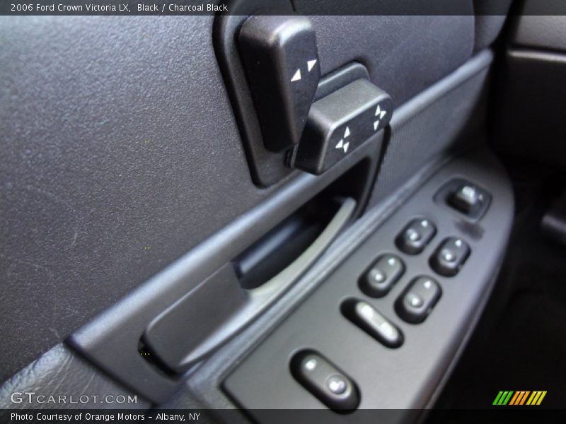 Black / Charcoal Black 2006 Ford Crown Victoria LX