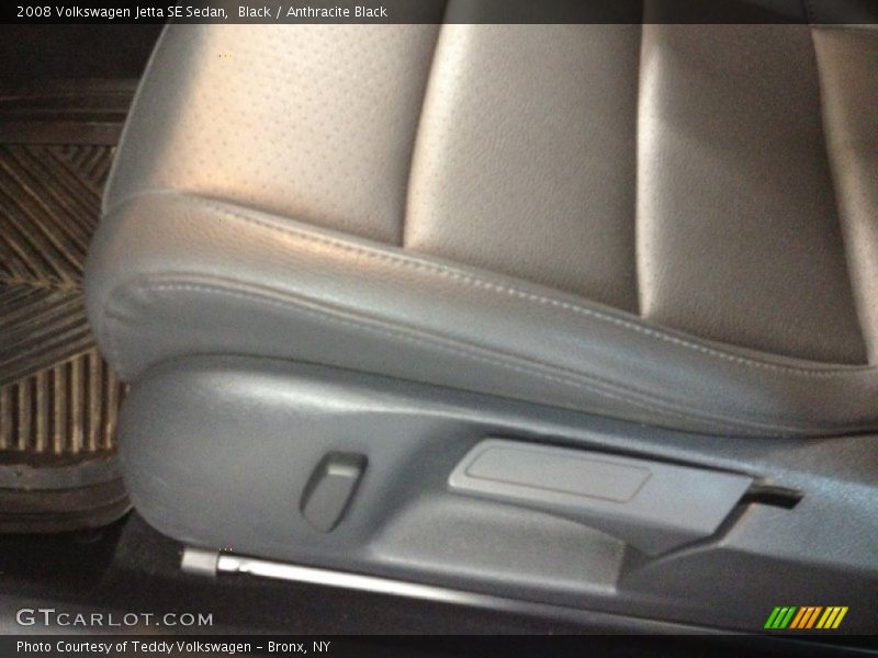 Black / Anthracite Black 2008 Volkswagen Jetta SE Sedan