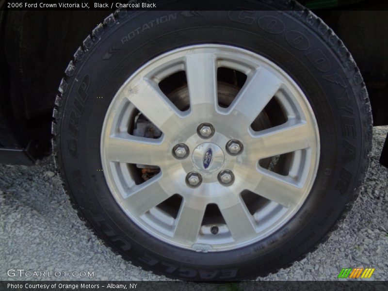  2006 Crown Victoria LX Wheel