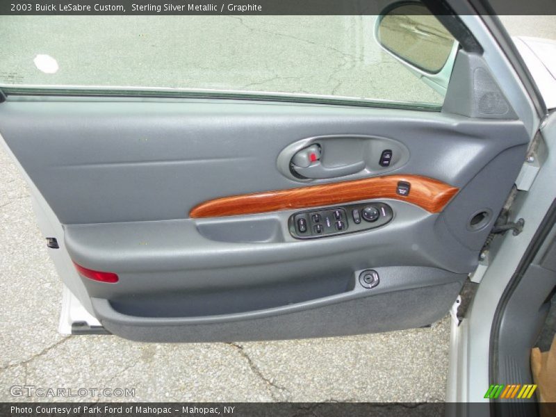 Sterling Silver Metallic / Graphite 2003 Buick LeSabre Custom