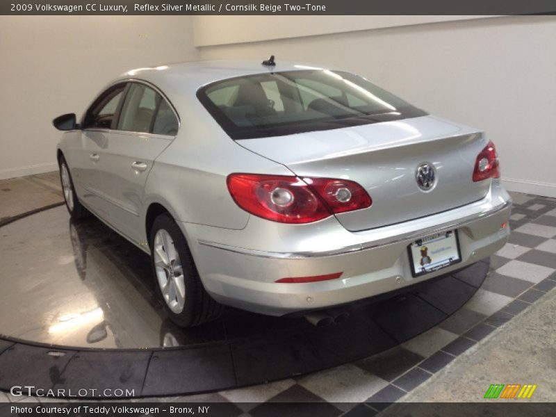 Reflex Silver Metallic / Cornsilk Beige Two-Tone 2009 Volkswagen CC Luxury