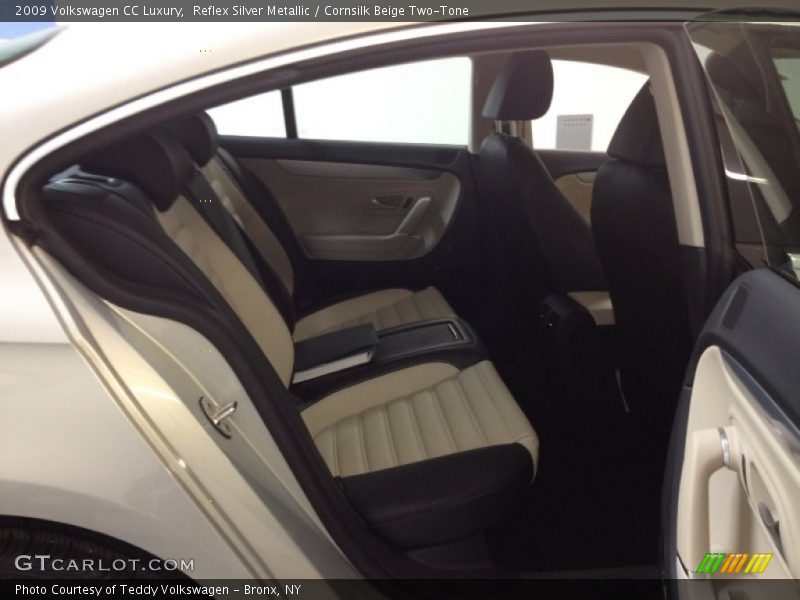 Reflex Silver Metallic / Cornsilk Beige Two-Tone 2009 Volkswagen CC Luxury