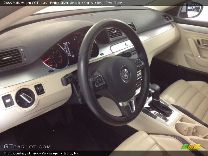 Reflex Silver Metallic / Cornsilk Beige Two-Tone 2009 Volkswagen CC Luxury