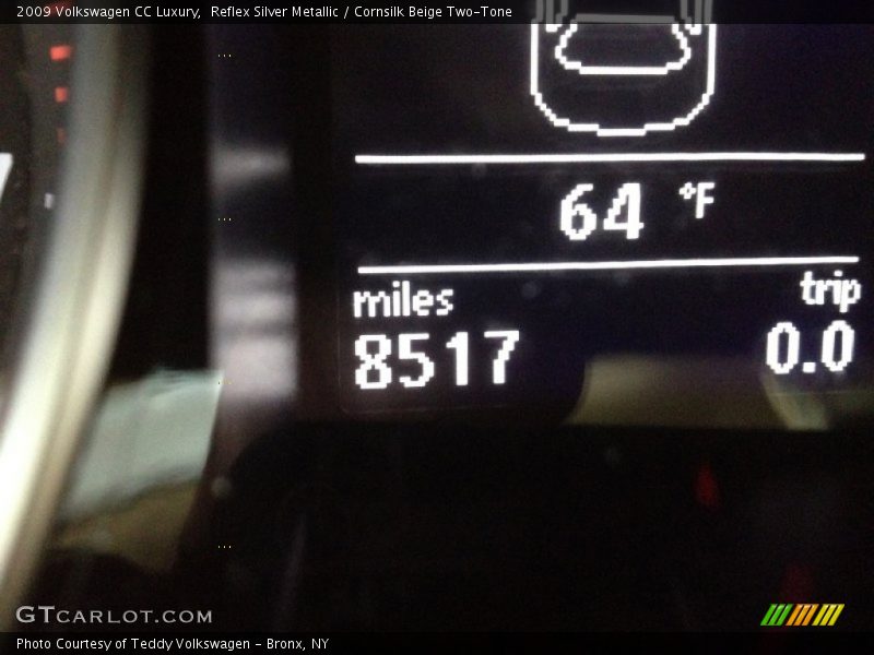 Reflex Silver Metallic / Cornsilk Beige Two-Tone 2009 Volkswagen CC Luxury