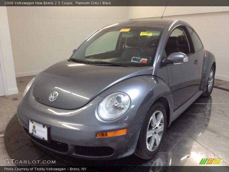 Platinum Grey / Black 2006 Volkswagen New Beetle 2.5 Coupe