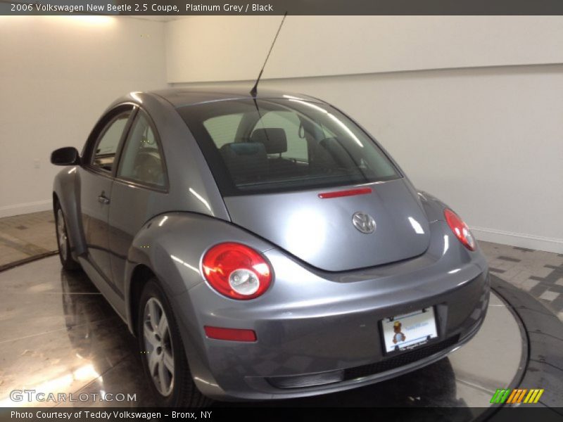 Platinum Grey / Black 2006 Volkswagen New Beetle 2.5 Coupe