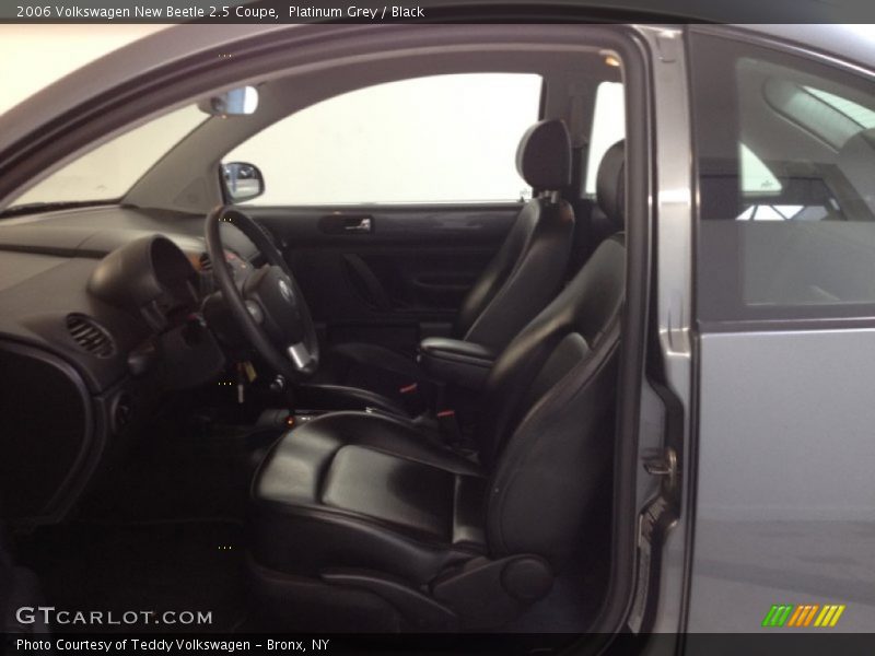Platinum Grey / Black 2006 Volkswagen New Beetle 2.5 Coupe
