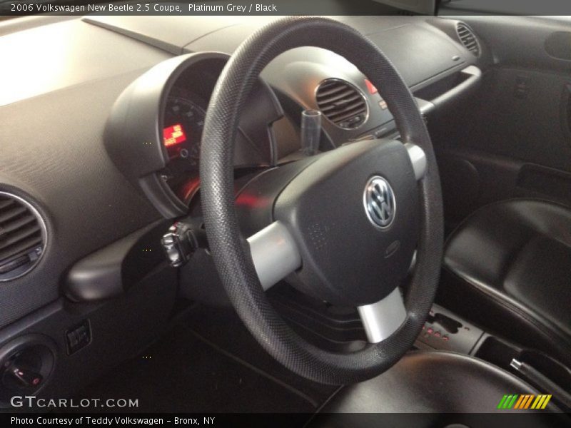 Platinum Grey / Black 2006 Volkswagen New Beetle 2.5 Coupe
