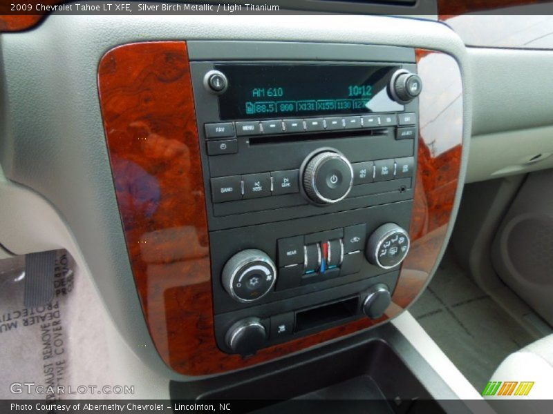 Silver Birch Metallic / Light Titanium 2009 Chevrolet Tahoe LT XFE