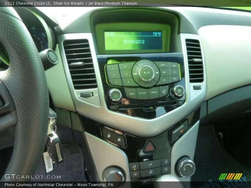 Silver Ice Metallic / Jet Black/Medium Titanium 2012 Chevrolet Cruze LS