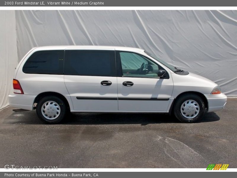  2003 Windstar LE Vibrant White