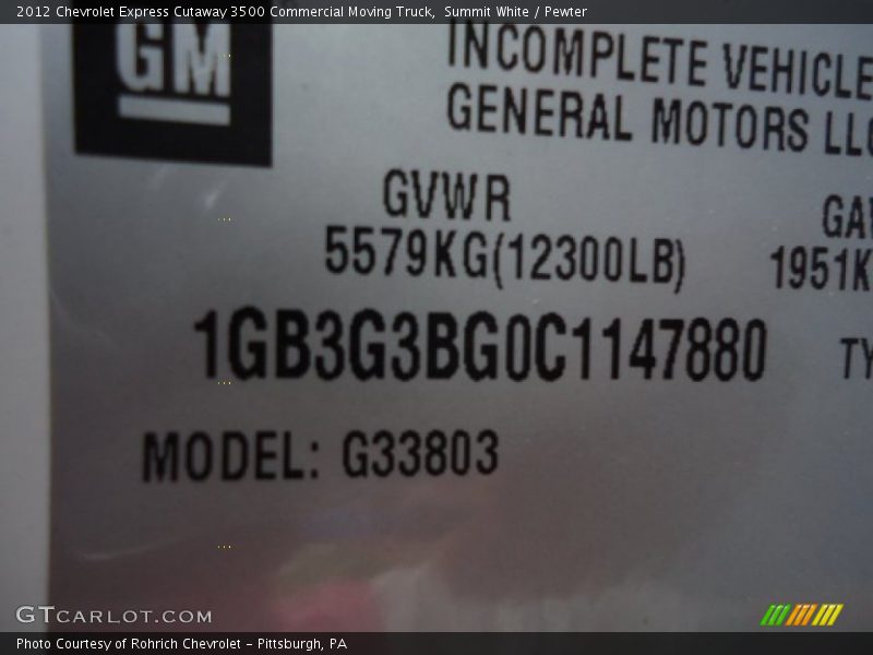 Summit White / Pewter 2012 Chevrolet Express Cutaway 3500 Commercial Moving Truck