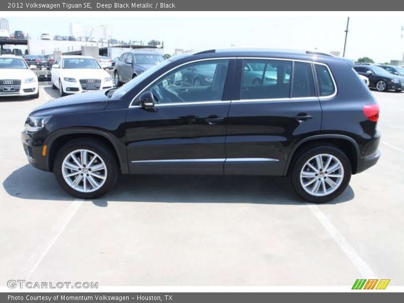 Deep Black Metallic / Black 2012 Volkswagen Tiguan SE