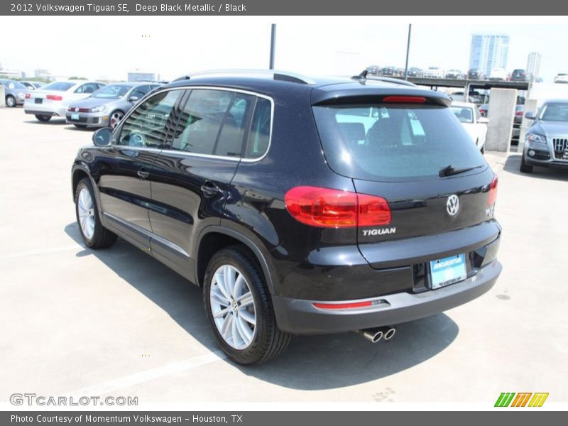 Deep Black Metallic / Black 2012 Volkswagen Tiguan SE