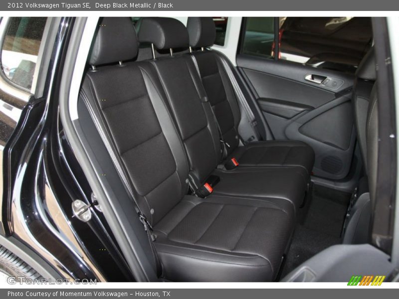Deep Black Metallic / Black 2012 Volkswagen Tiguan SE