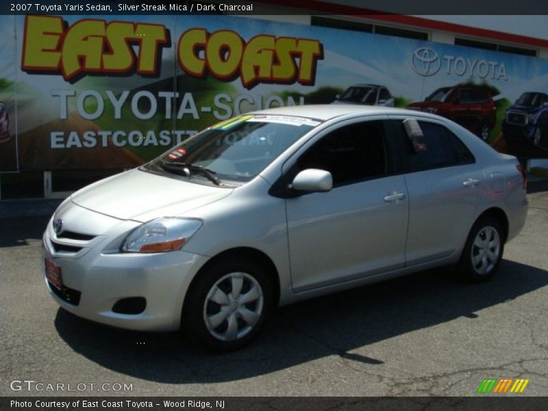 Silver Streak Mica / Dark Charcoal 2007 Toyota Yaris Sedan
