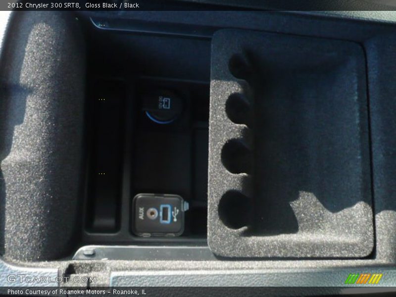 Gloss Black / Black 2012 Chrysler 300 SRT8