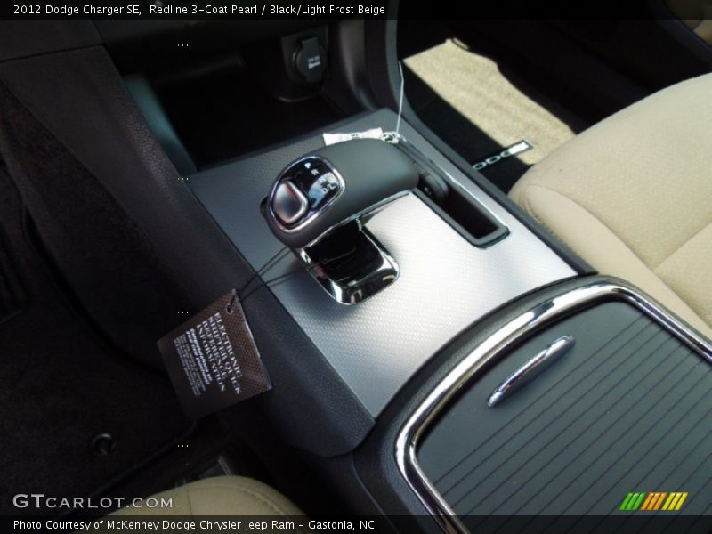 Redline 3-Coat Pearl / Black/Light Frost Beige 2012 Dodge Charger SE