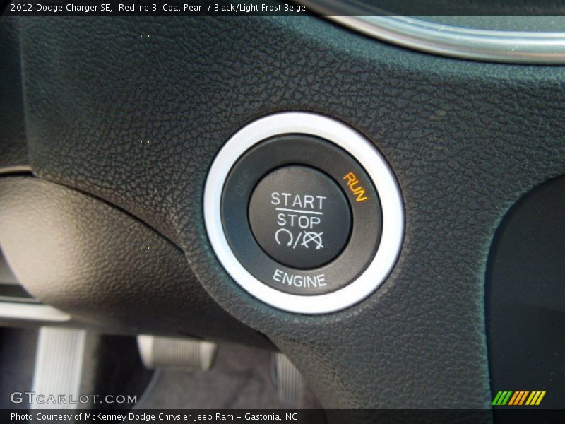 Redline 3-Coat Pearl / Black/Light Frost Beige 2012 Dodge Charger SE