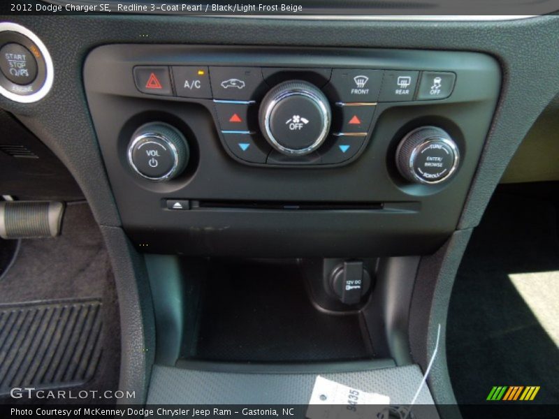 Redline 3-Coat Pearl / Black/Light Frost Beige 2012 Dodge Charger SE