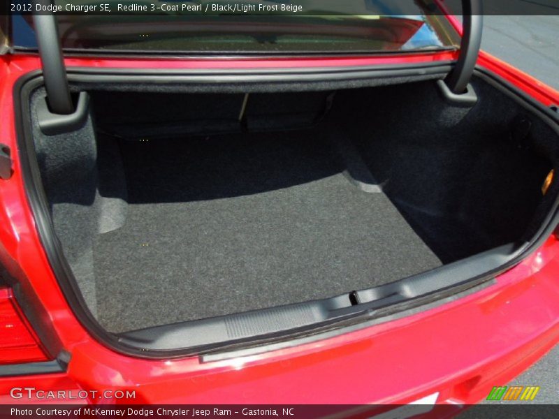 Redline 3-Coat Pearl / Black/Light Frost Beige 2012 Dodge Charger SE