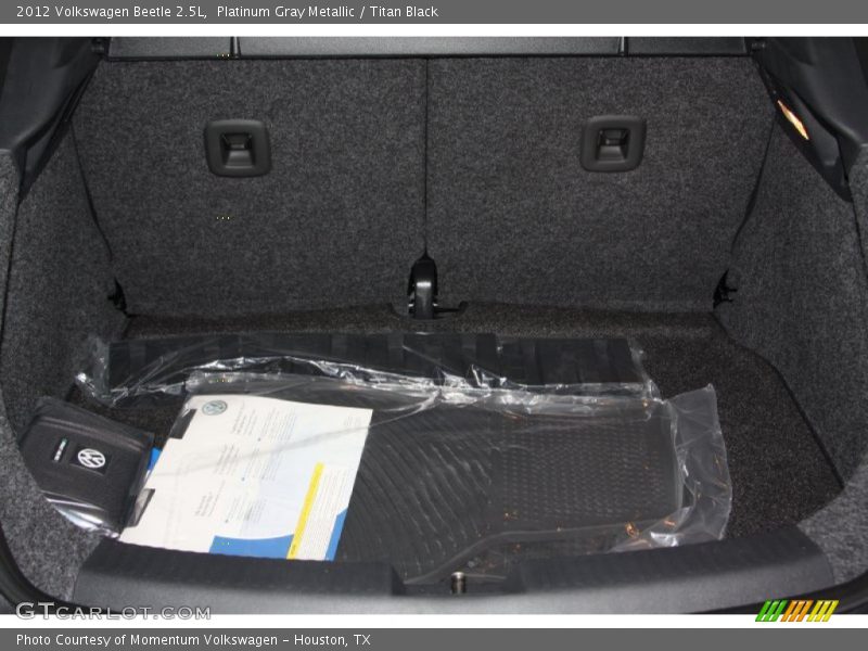 Platinum Gray Metallic / Titan Black 2012 Volkswagen Beetle 2.5L