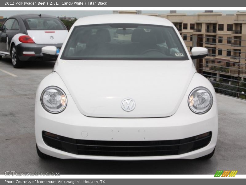 Candy White / Titan Black 2012 Volkswagen Beetle 2.5L