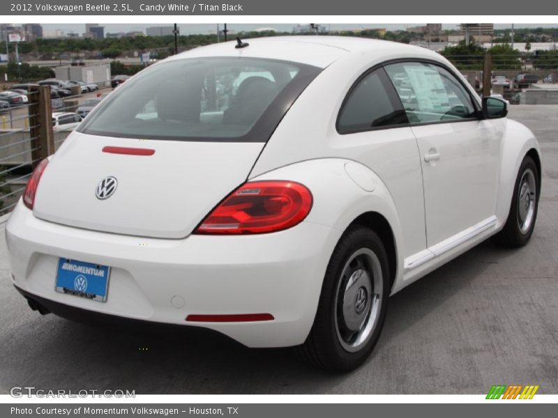 Candy White / Titan Black 2012 Volkswagen Beetle 2.5L