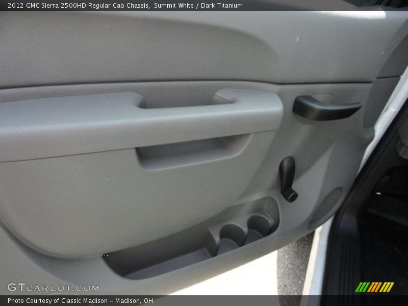 Summit White / Dark Titanium 2012 GMC Sierra 2500HD Regular Cab Chassis