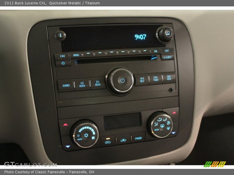 Quicksilver Metallic / Titanium 2011 Buick Lucerne CXL