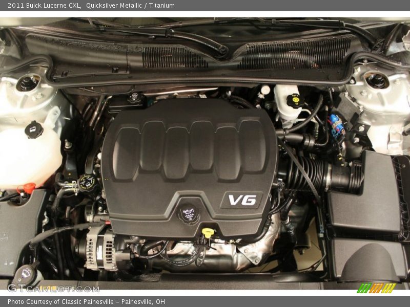 Quicksilver Metallic / Titanium 2011 Buick Lucerne CXL