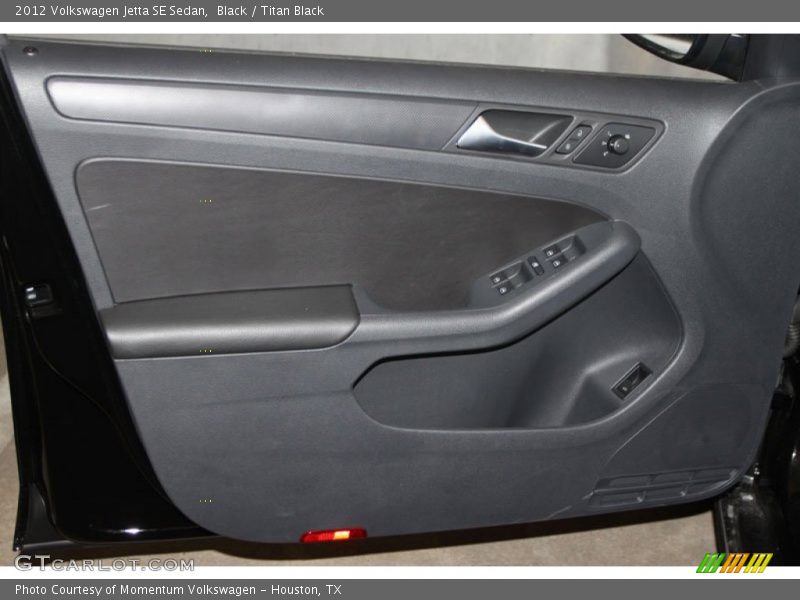 Black / Titan Black 2012 Volkswagen Jetta SE Sedan