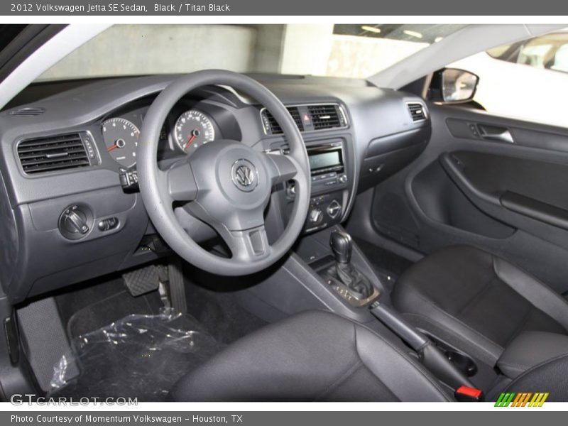 Black / Titan Black 2012 Volkswagen Jetta SE Sedan