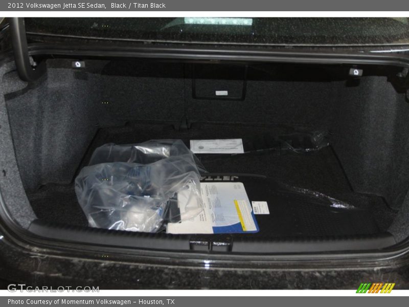 Black / Titan Black 2012 Volkswagen Jetta SE Sedan