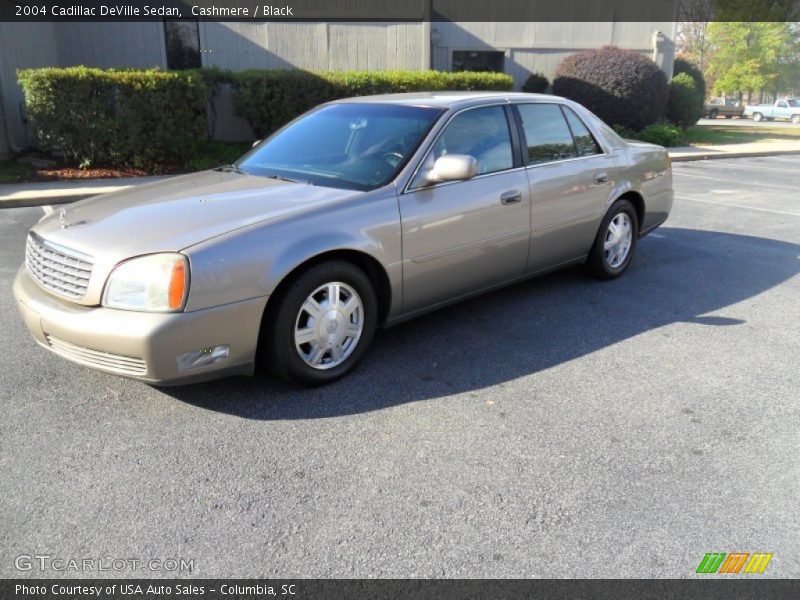 Cashmere / Black 2004 Cadillac DeVille Sedan